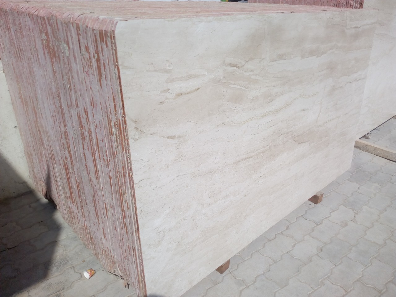 Italian Dyna Marble Size: 117*60*73