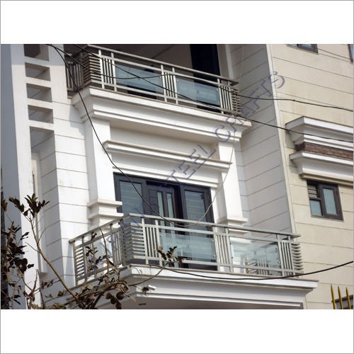 आधुनिक ग्लास रेलिंग