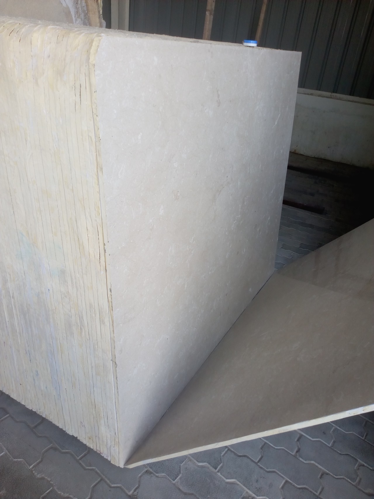 Amedian Beige Marble Size: 70*54*79