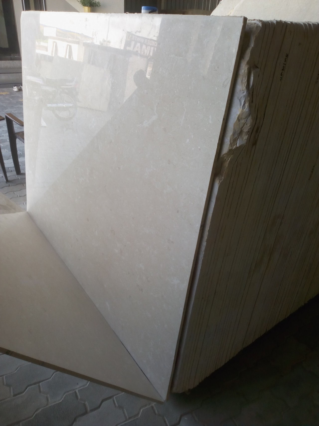 Amedian Beige Marble Size: 70*54*79