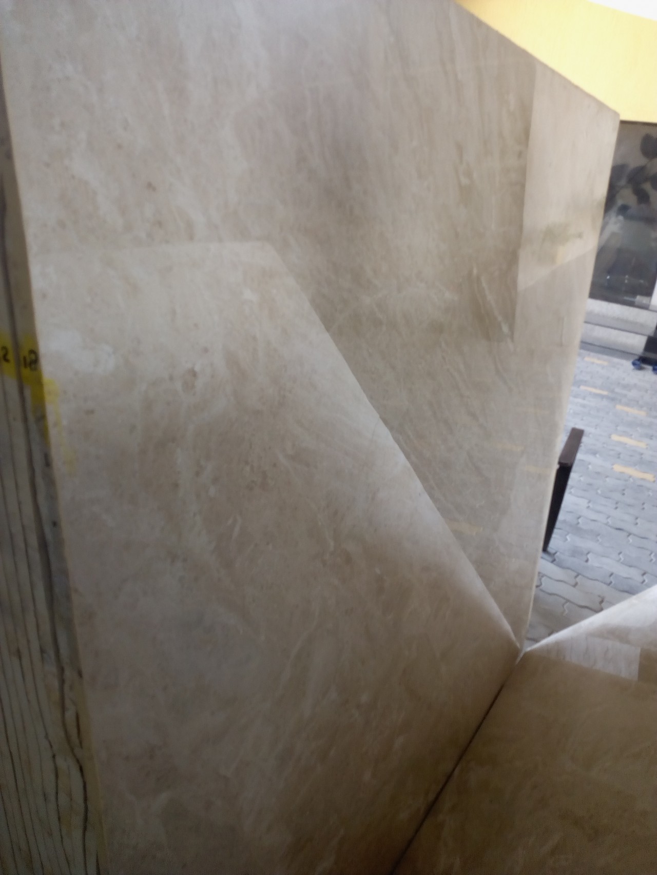 Turkey Dyna Marble - 89x66x71 Cm Slabs, Polished Beige Finish, 16 Mm Thickness, Durable Elegance