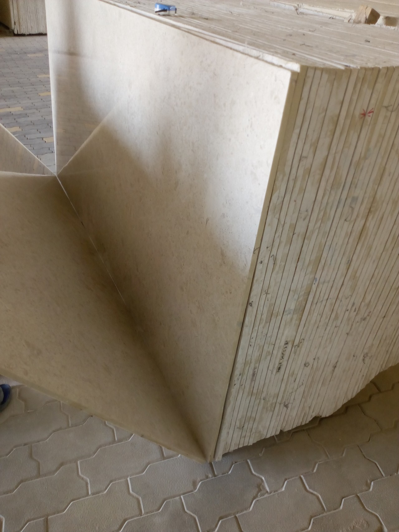 Tanar Beige Marble - 89x44x48 Cm | 17 Mm Thick Slabs, Ideal For Wall And Floor Applications, Countertops, Fountains, Mosaic