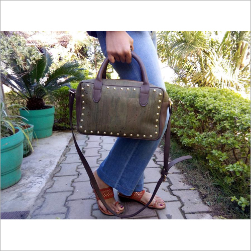 जैतून हरा सेल्स्ट डफेल बैग