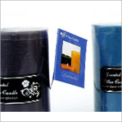रंगीन स्तंभ मोमबत्ती