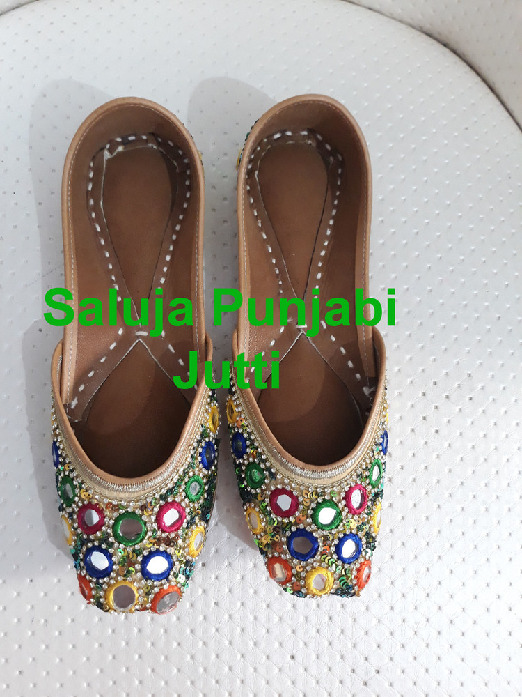 मल्टी पंजाबी जूती ऑनलाइन
