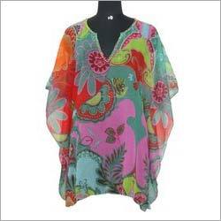 बीच वियर सजे हुए काफ्तान