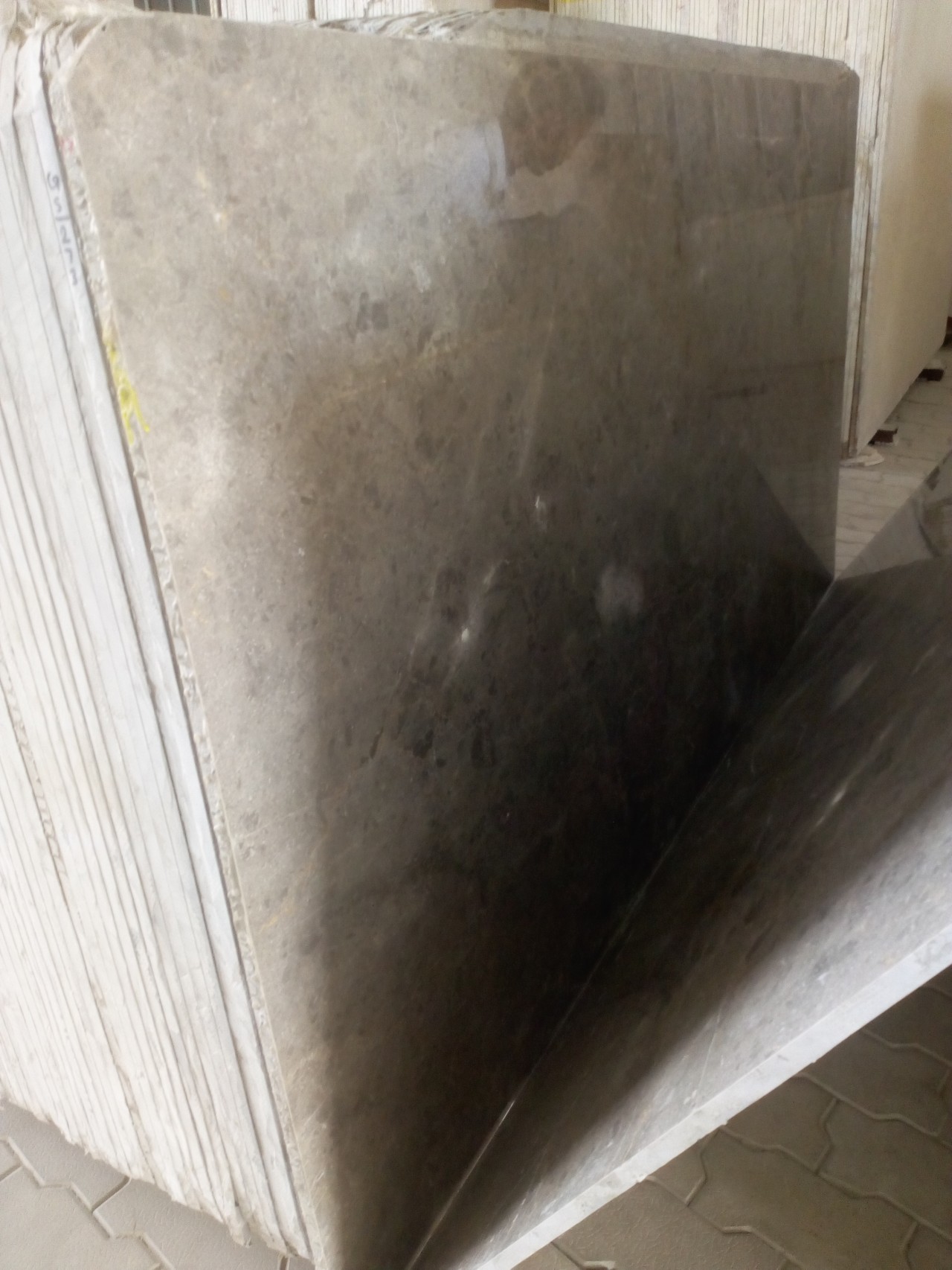 Grey Wililam Size: 83*57*87