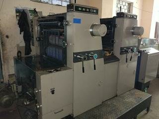 दो रंगीय ऑफसेट प्रिंटिंग मशीन