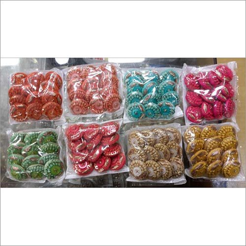 बॉर्डर कढ़ाई बटन