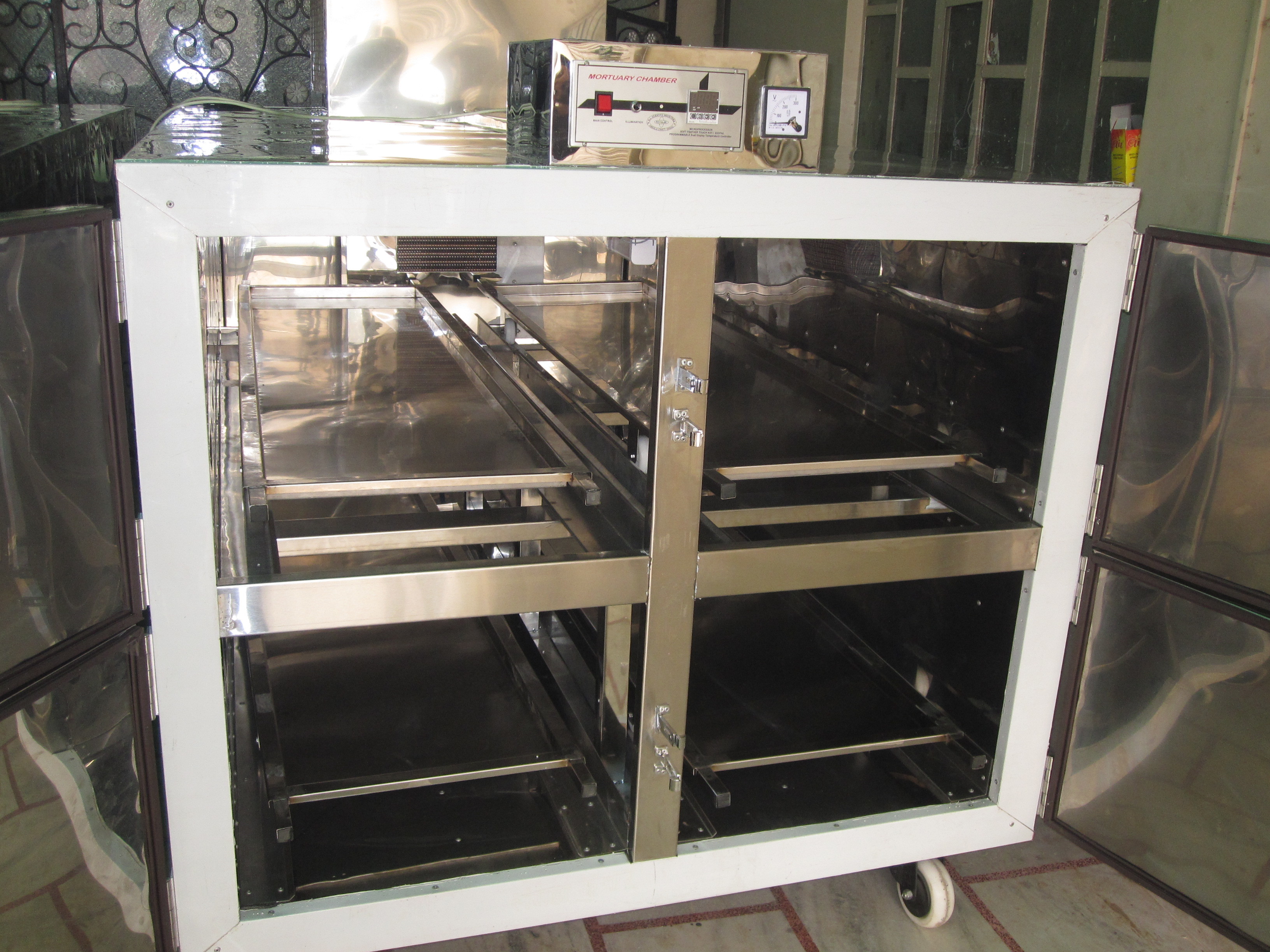 Dead Body Freezer - Stainless Steel, 2-8â°c Operating Temperature | Digital Display, Automatic Defrost, 5-year Warranty, 300-350 Kg Weight