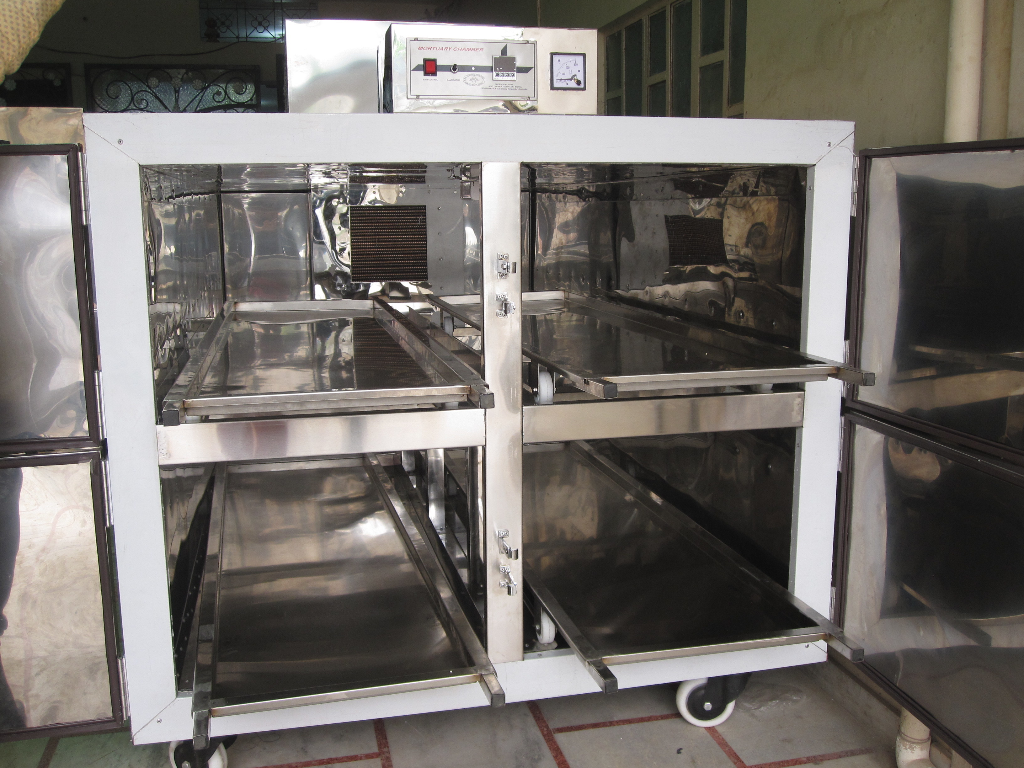 Dead Body Freezer - Stainless Steel, 2-8â°c Operating Temperature | Digital Display, Automatic Defrost, 5-year Warranty, 300-350 Kg Weight