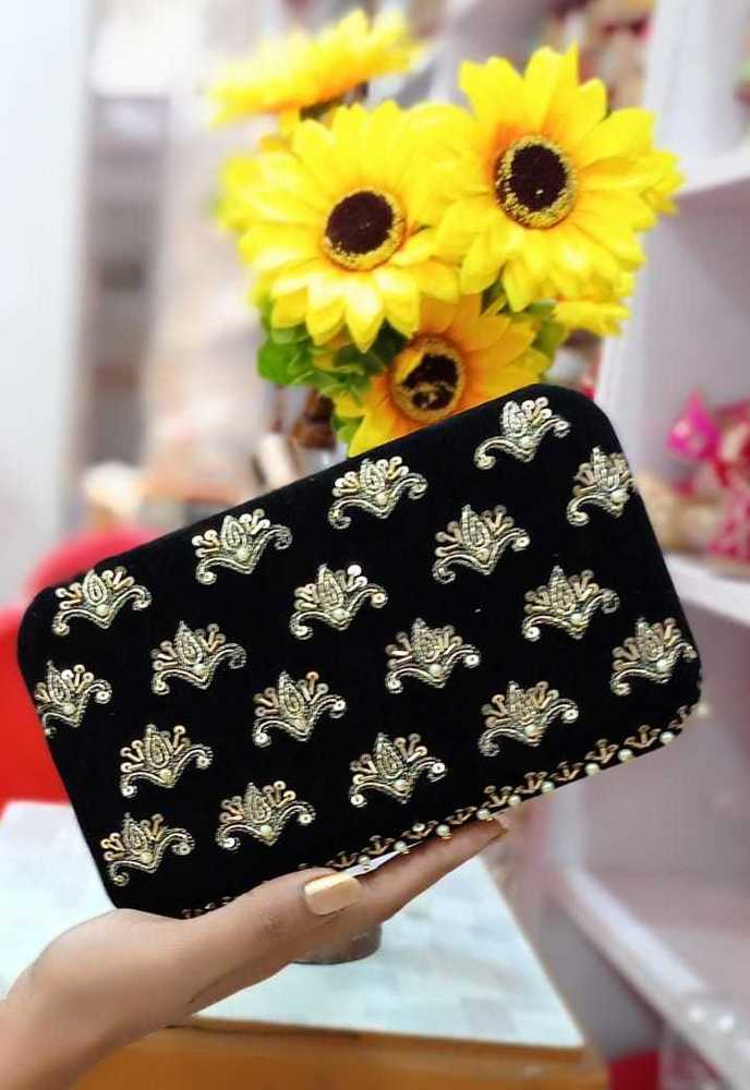 Majenta Embroidered Clutch