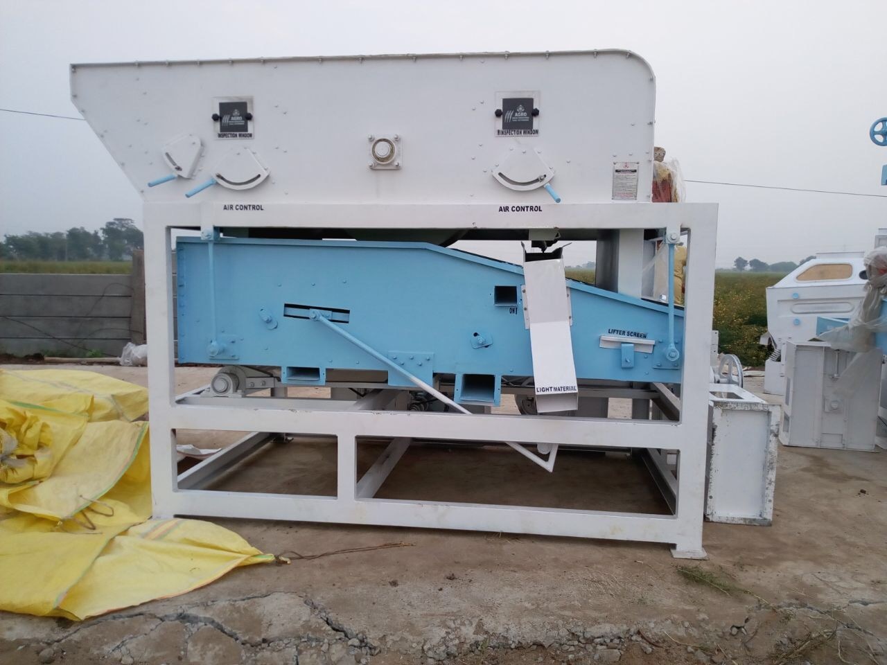 Seed Grader - Ms/ss Construction, 10x6x9 Inches, 6000 Capacity | Automatic Control System, Computerized, 1-year Warranty