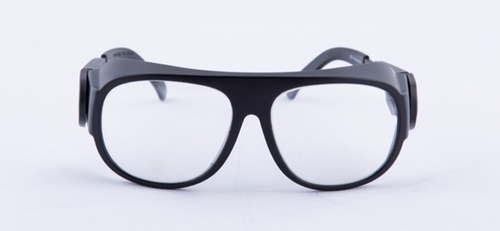 आई प्रोटेक्शनल फिट ओवर एप्लीकेशन: हॉस्पिटल और क्लिनिक के उद्देश्य के लिए