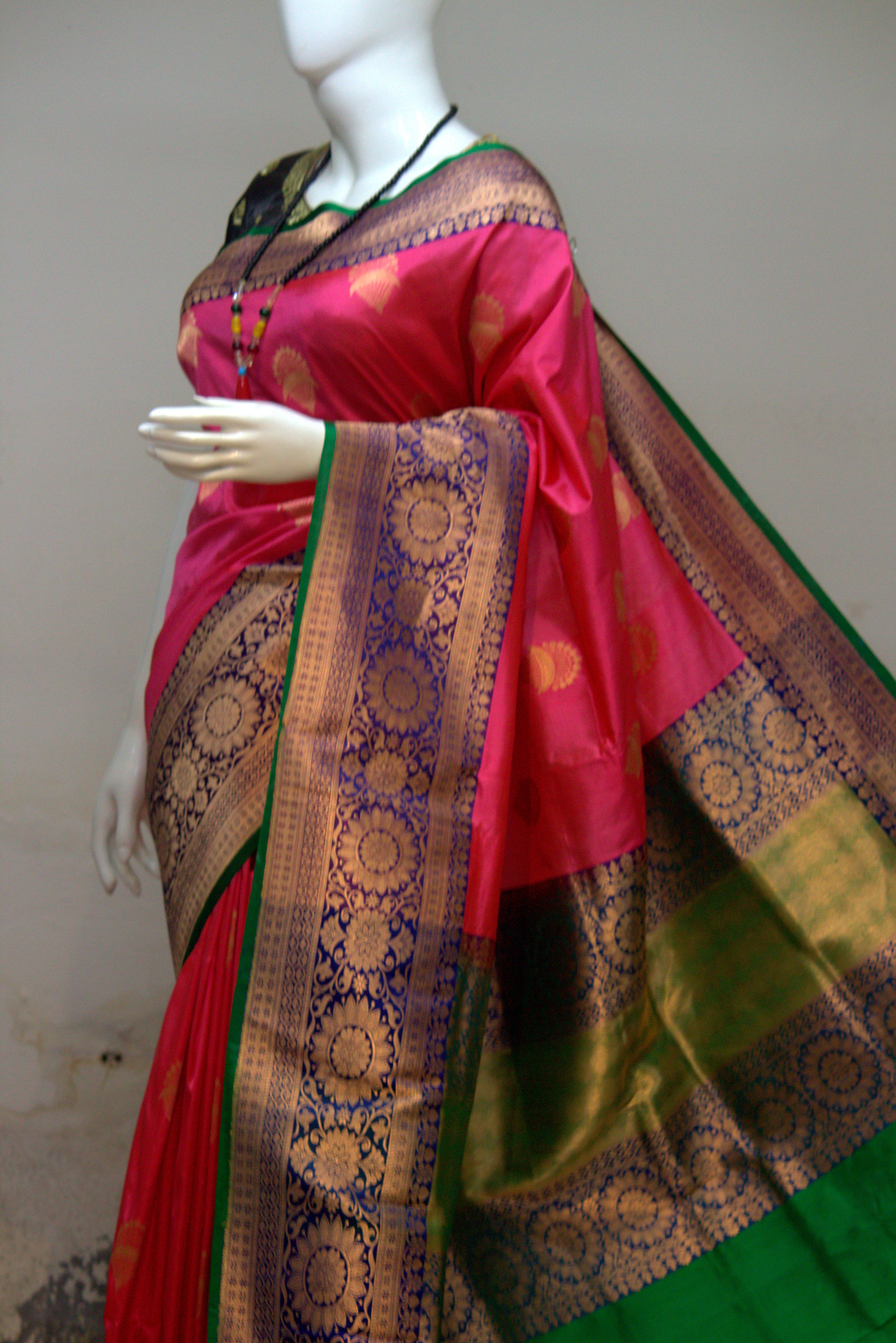 Red And Green Banarasi Paithani