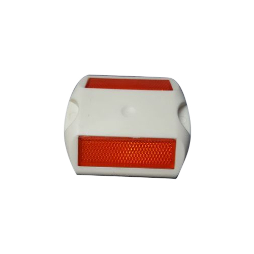 परावर्तक सड़क स्टड