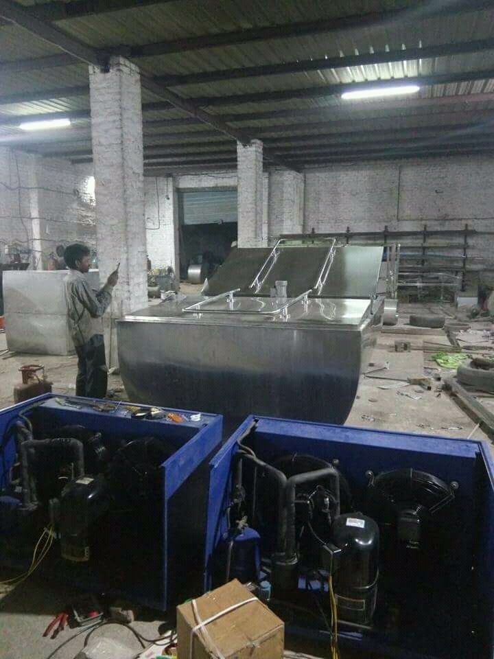 Bulk Milk Cooler - 500 Liter Capacity | Stainless Steel, High Chilling Efficiency, Automatic Temperature Control