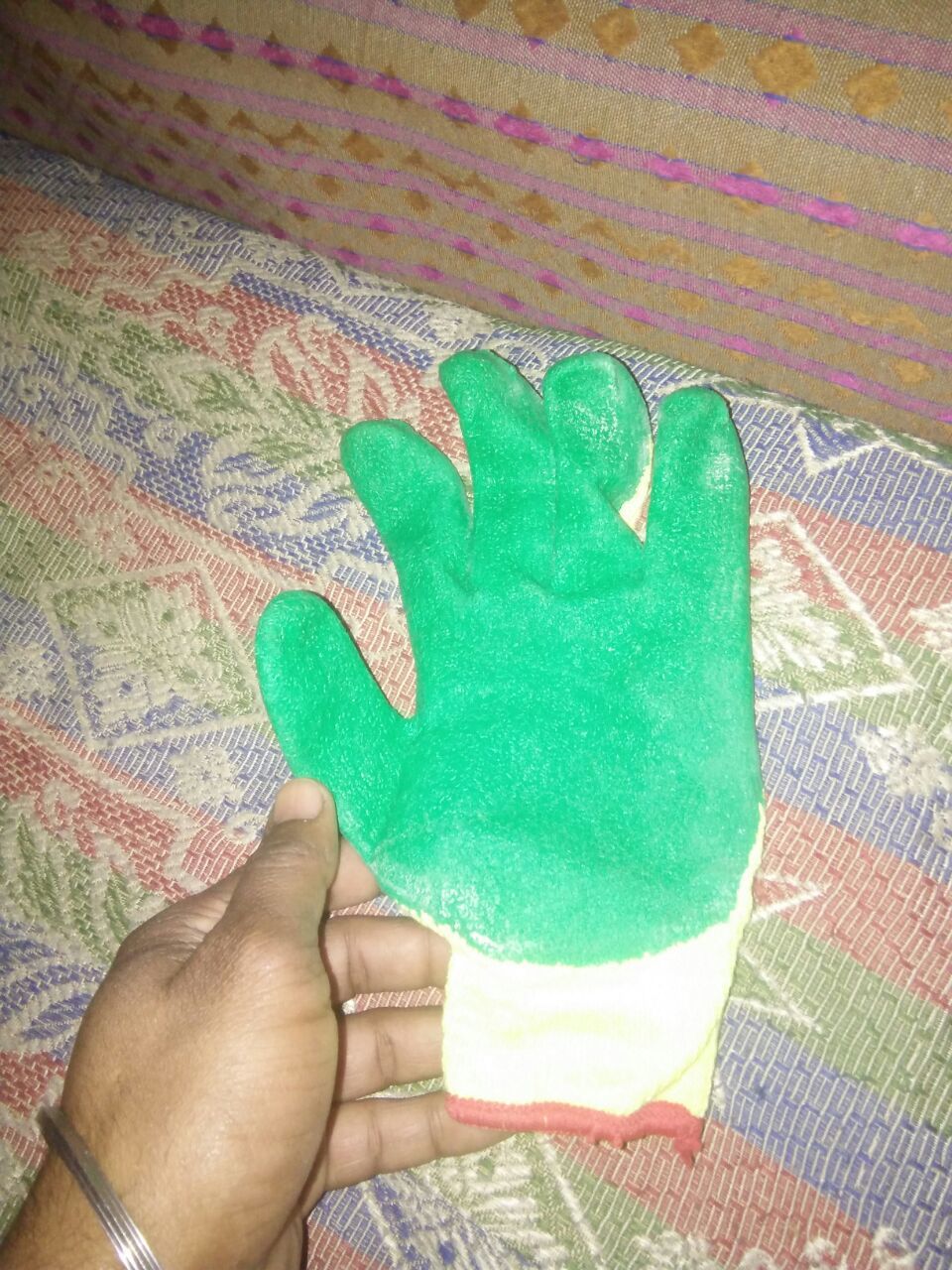 Hand Gloves