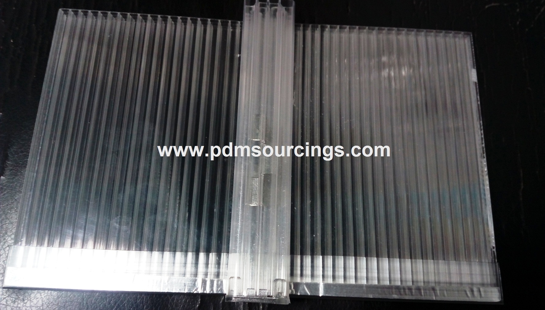 Polycarbonate Standing Seam Panel Length: 11.9 Meter (M)