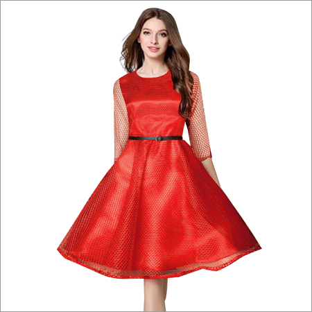 मैक्सिकन रेड वेस्टर्न ड्रेस