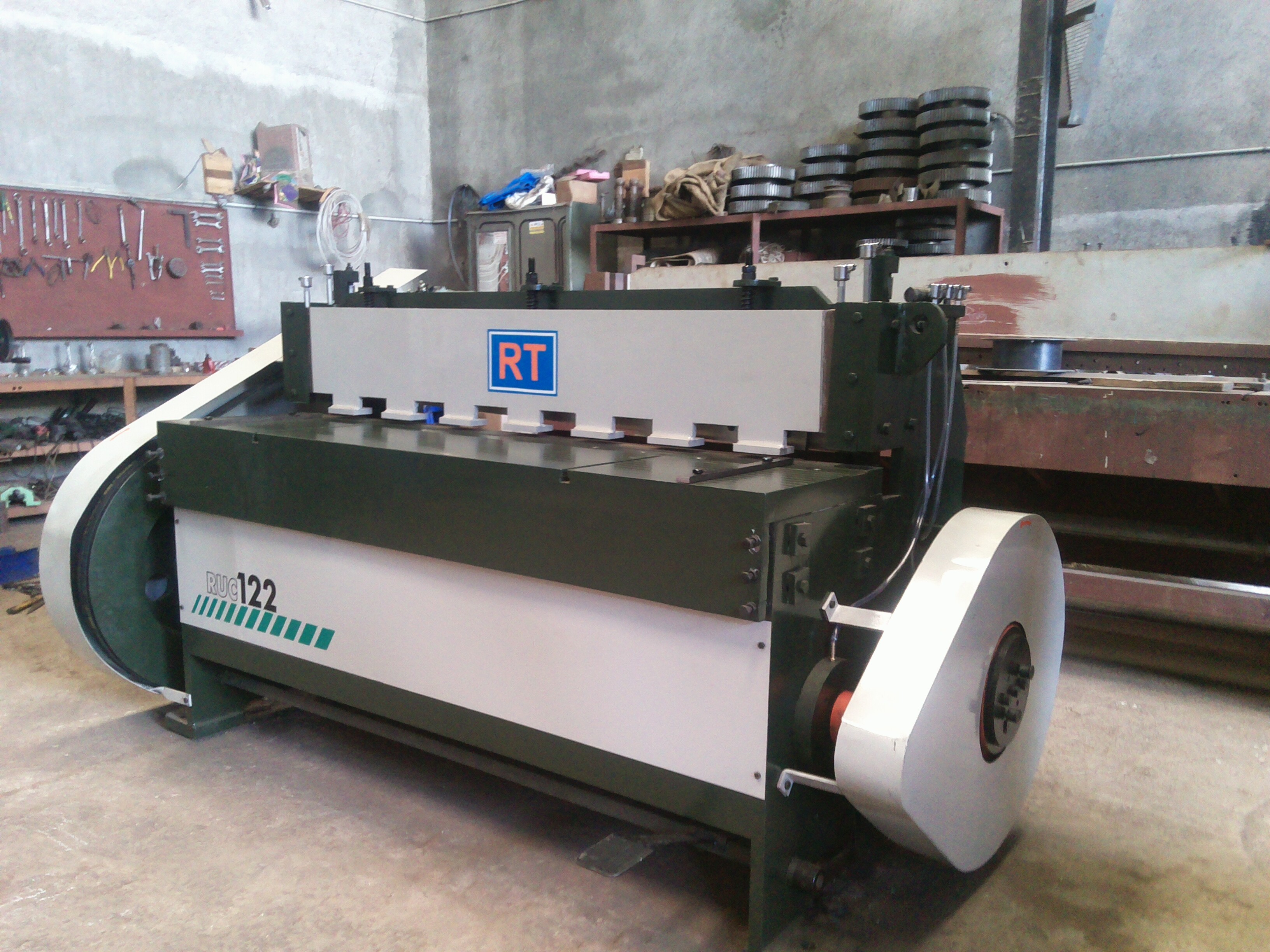 Under Crank Shearing Machine