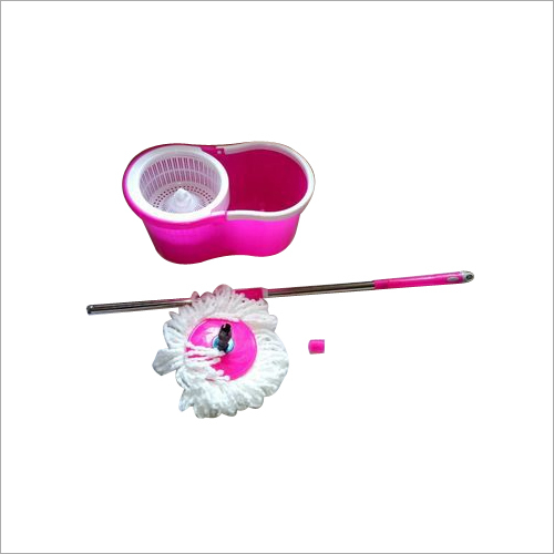 व्हील एप्लीकेशन के साथ मॉप बकेट: सफाई