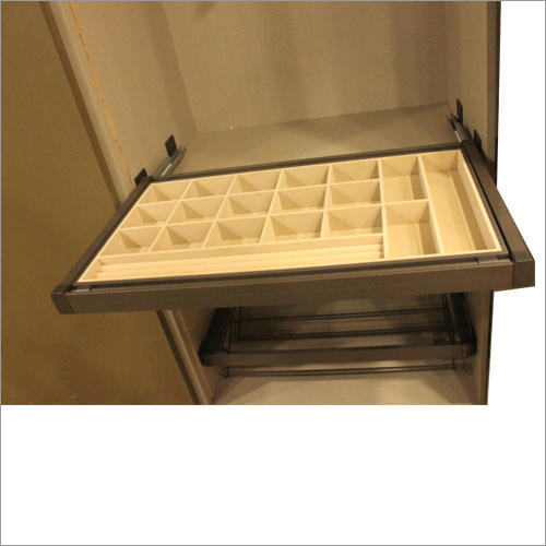 ज्वेलरी वॉर्डरोब