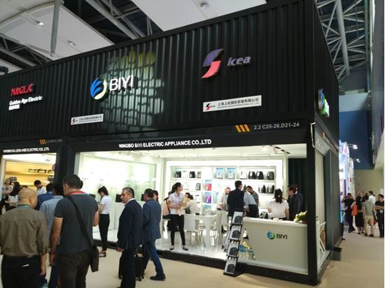 Containers Shopping Mall - Color: Black