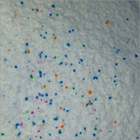 बिना पैकेजिंग के डिटर्जेंट पाउडर