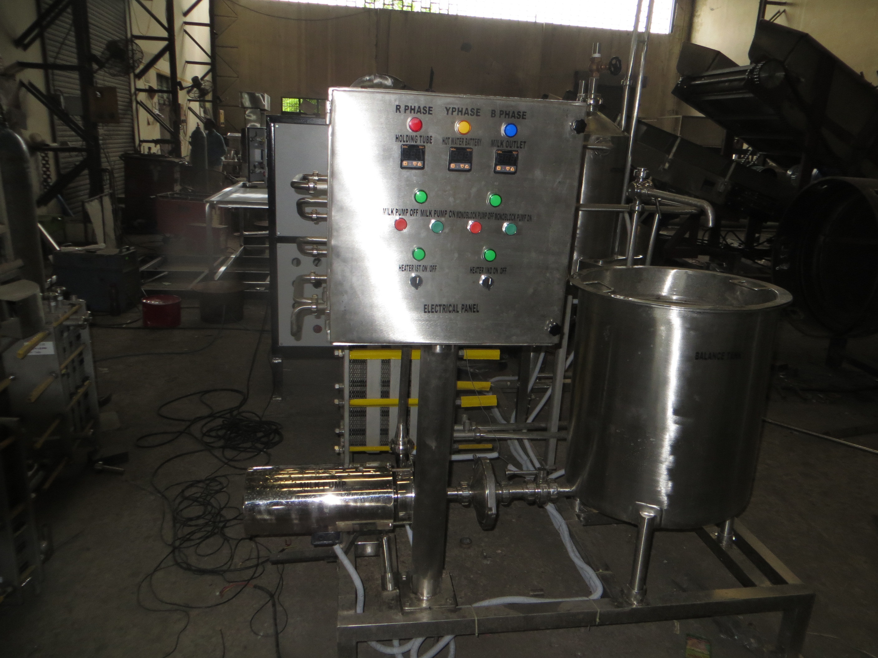 Milk Pasteurizer 500lph Capacity: 500 Ltr