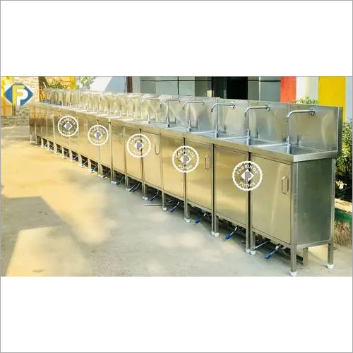 स्टेनलेस स्टील फुट ऑपरेटेड हैंड वॉश सिंक की लंबाई: 600 मिलीमीटर (Mm)