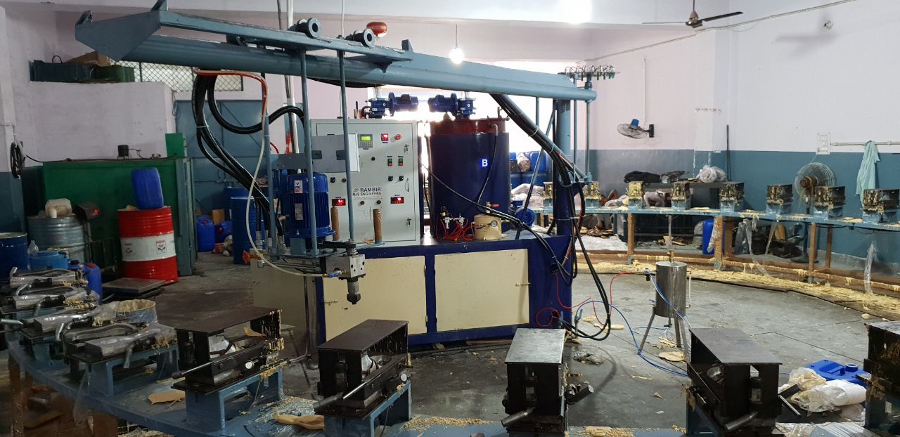High Efficiency Banana Type Pu Machine