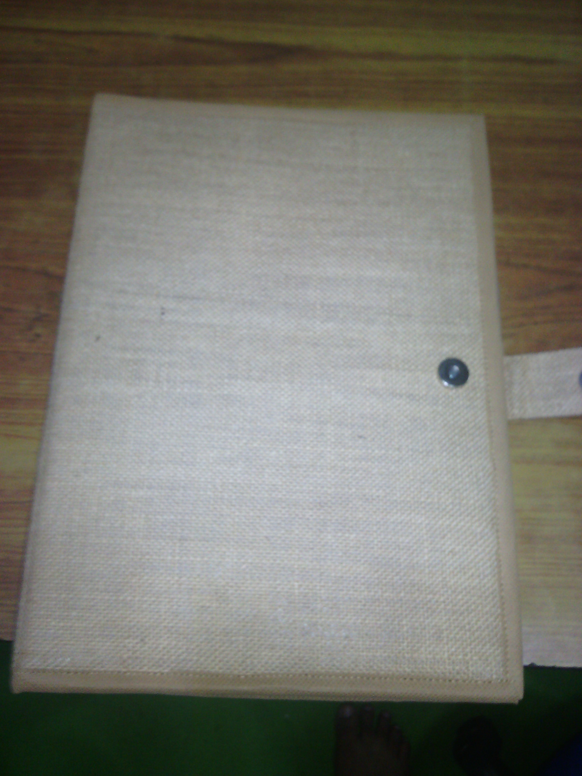 Button Closure Jute File Size: 10