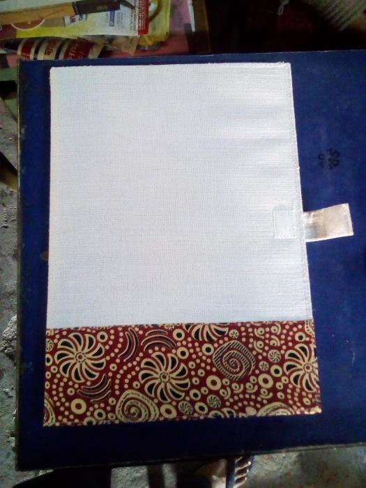 Jute Loop Folder - Jute & Designer Fabric, 10 X 14 Inches , Kalamkari Style, Multipurpose Use, Yarn Count 14 X 15