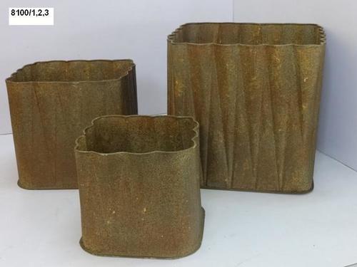 Greenish Brown Iron Planters