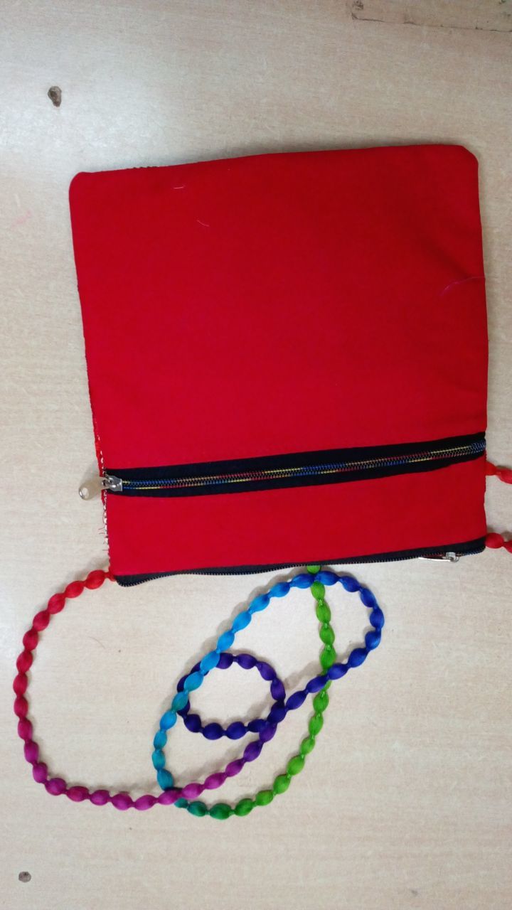 Handicraft Ladies Hand Purse Gujarat