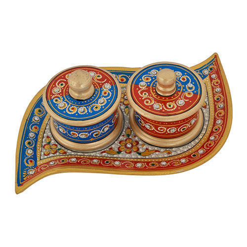 मल्टी कलर ड्राई फ्रूट प्लैटर