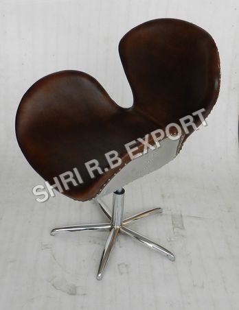 एविएटर स्वान कुर्सी