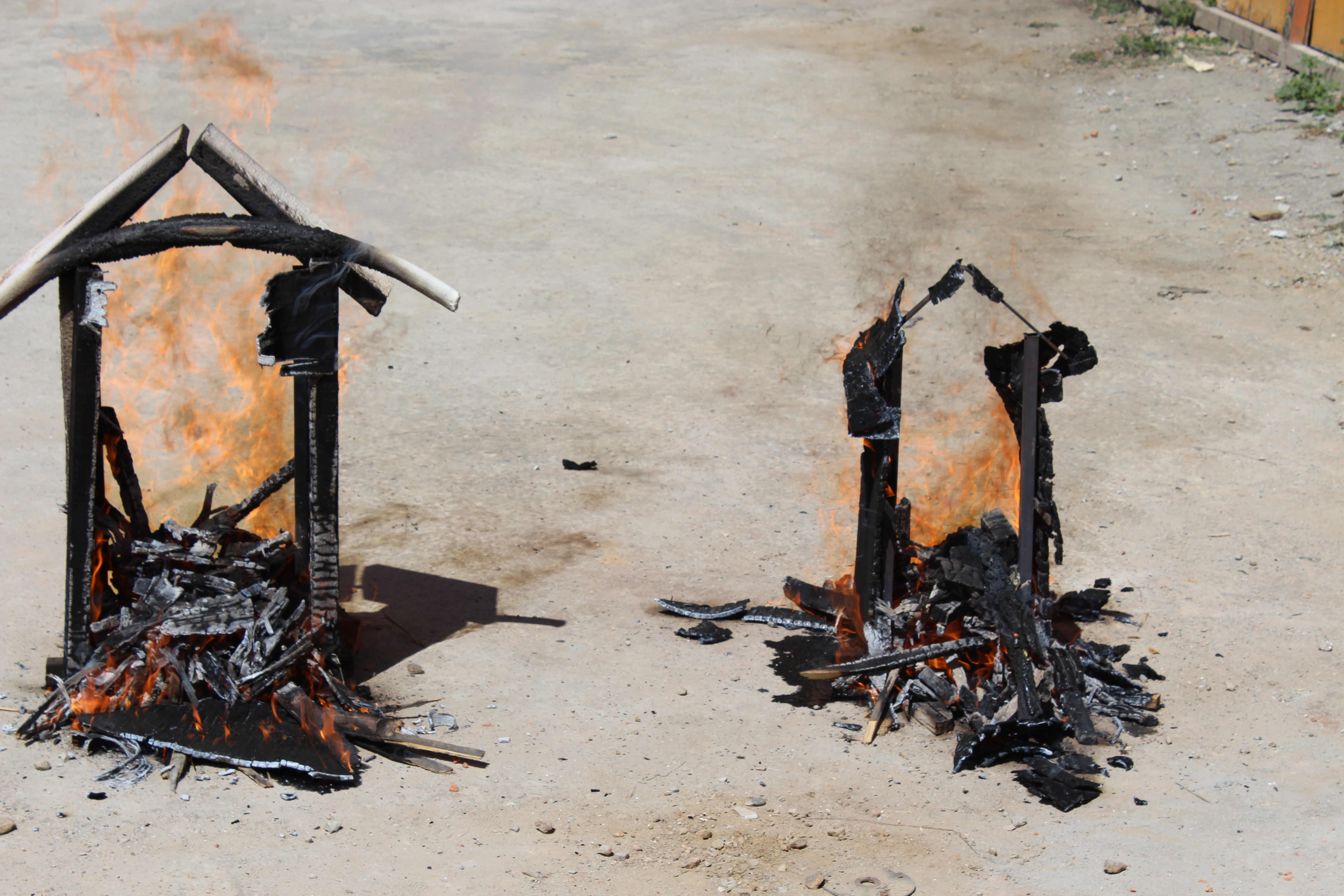 Fire Retardant Paints - Advanced Polyurethane Formula | High Durability, Excellent Coverage, Eco-friendly