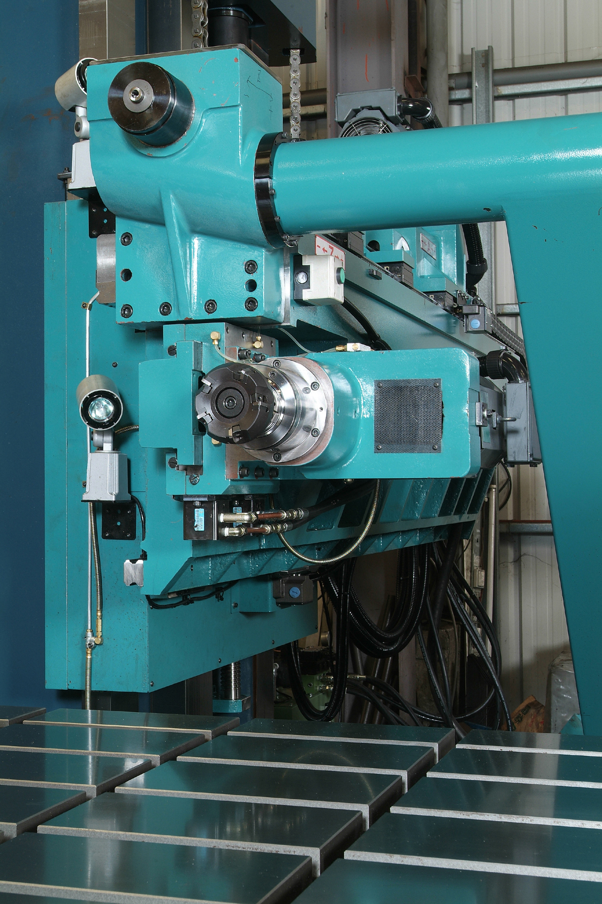 Automatic 5 Axis Servo Motor Deep Hole Drilling Machine