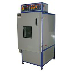 नमक स्प्रे कक्ष