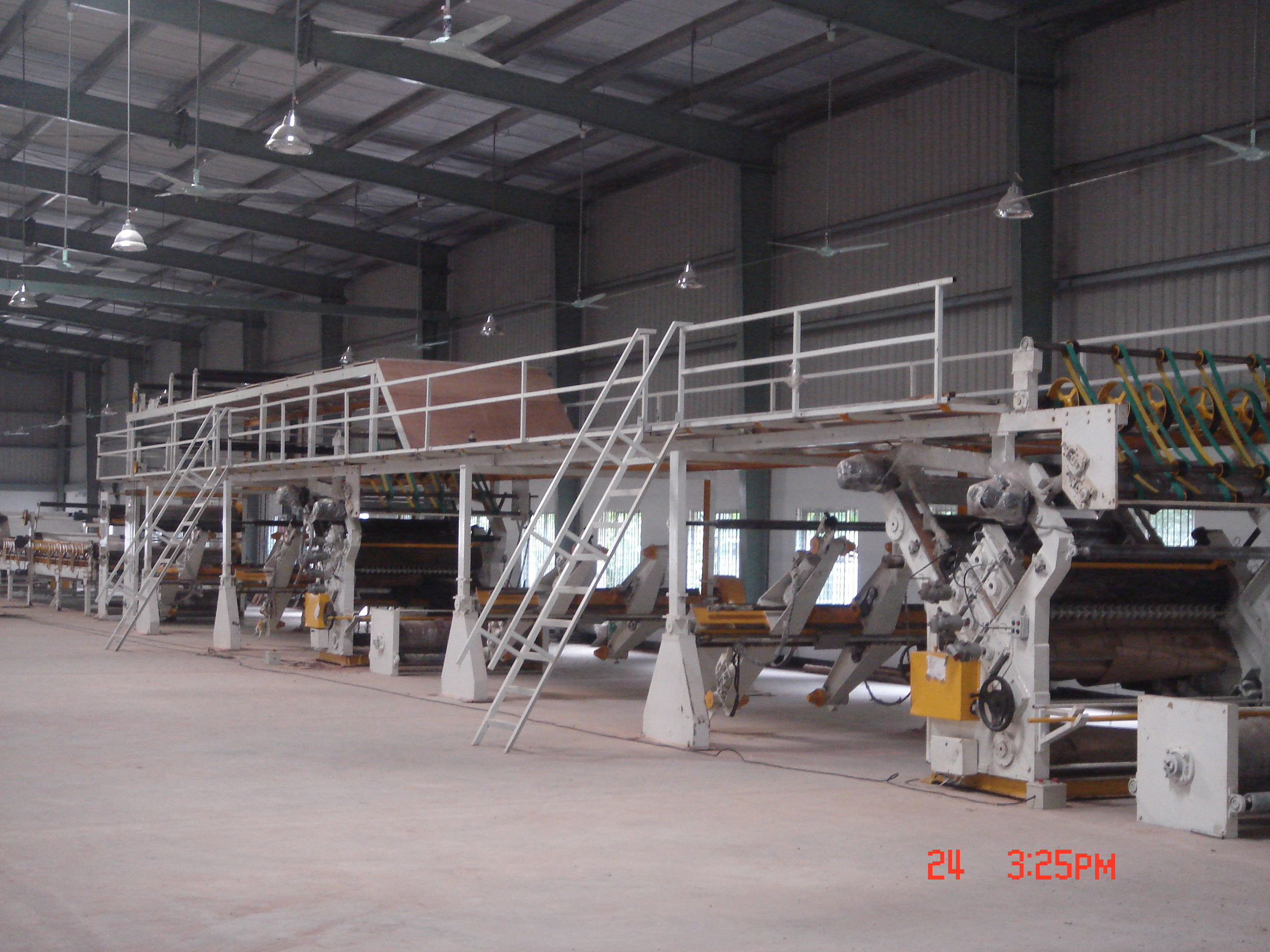 Automatic Corrugated Board Making Plant - Pre-heater & Pre-conditioner Overhead Bridge, Integrated Gluing Unit, Double Backer Thin Blade Slitter, Roller Stacker