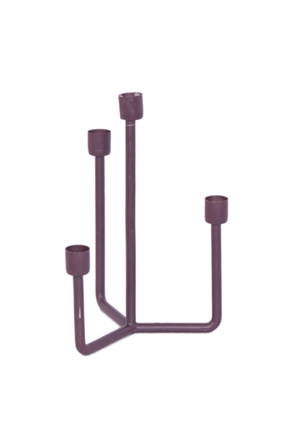 आयरन में ब्रांच्ड कैंडल होल्डर