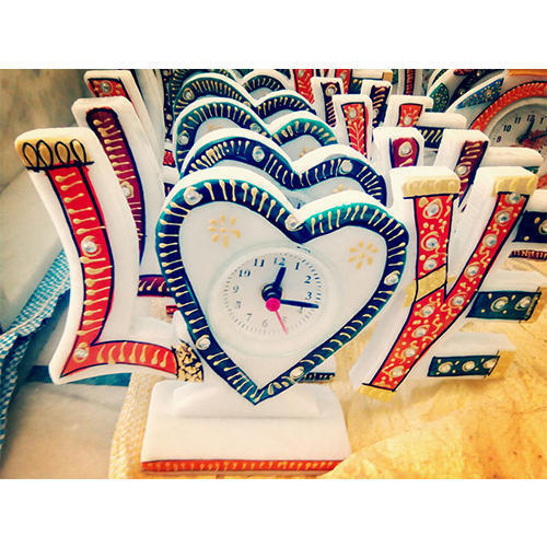 मल्टी कलर लव टाइल वॉच