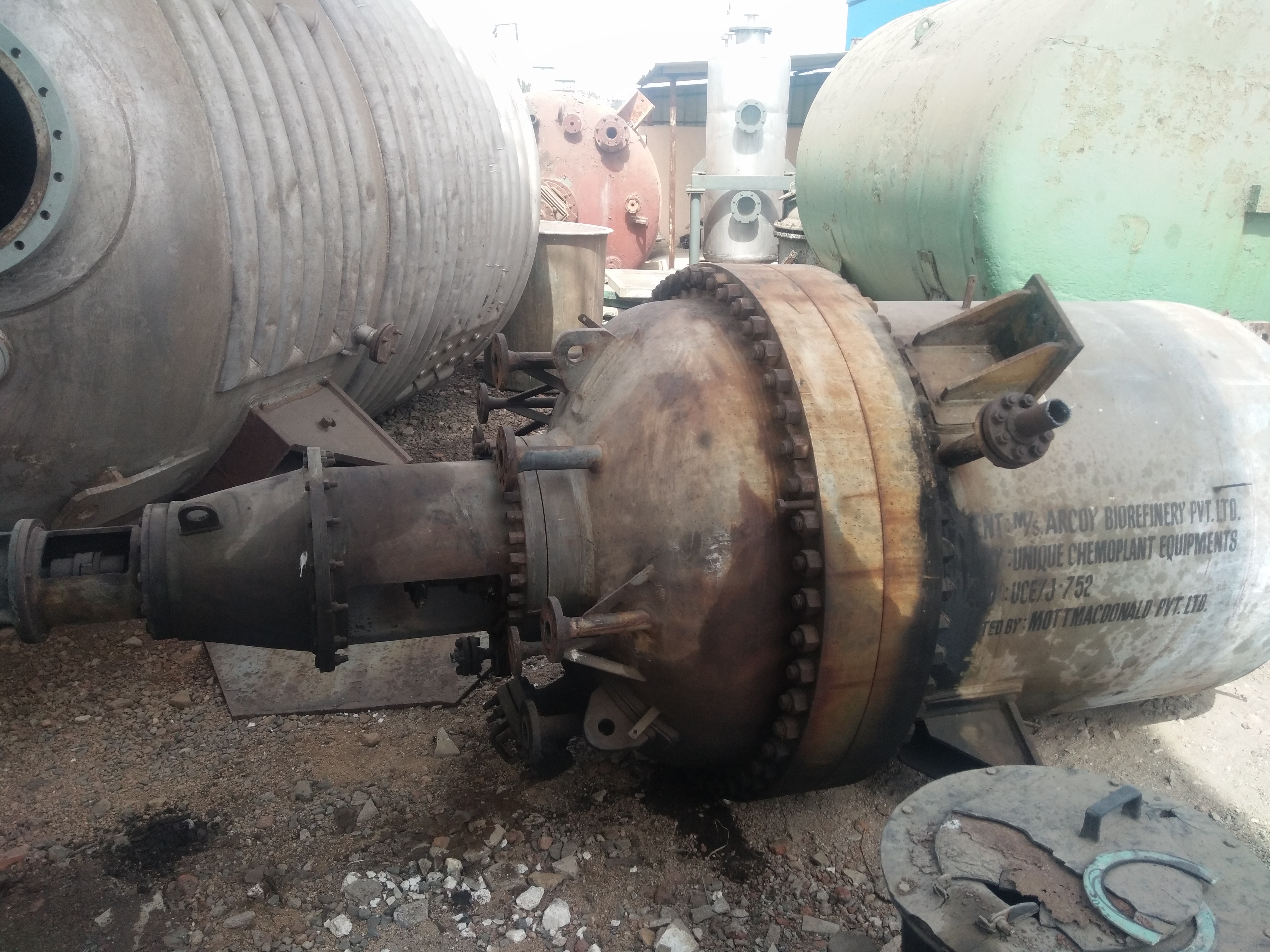 Autoclave Reactor Capacity: 2000 Liter (L)