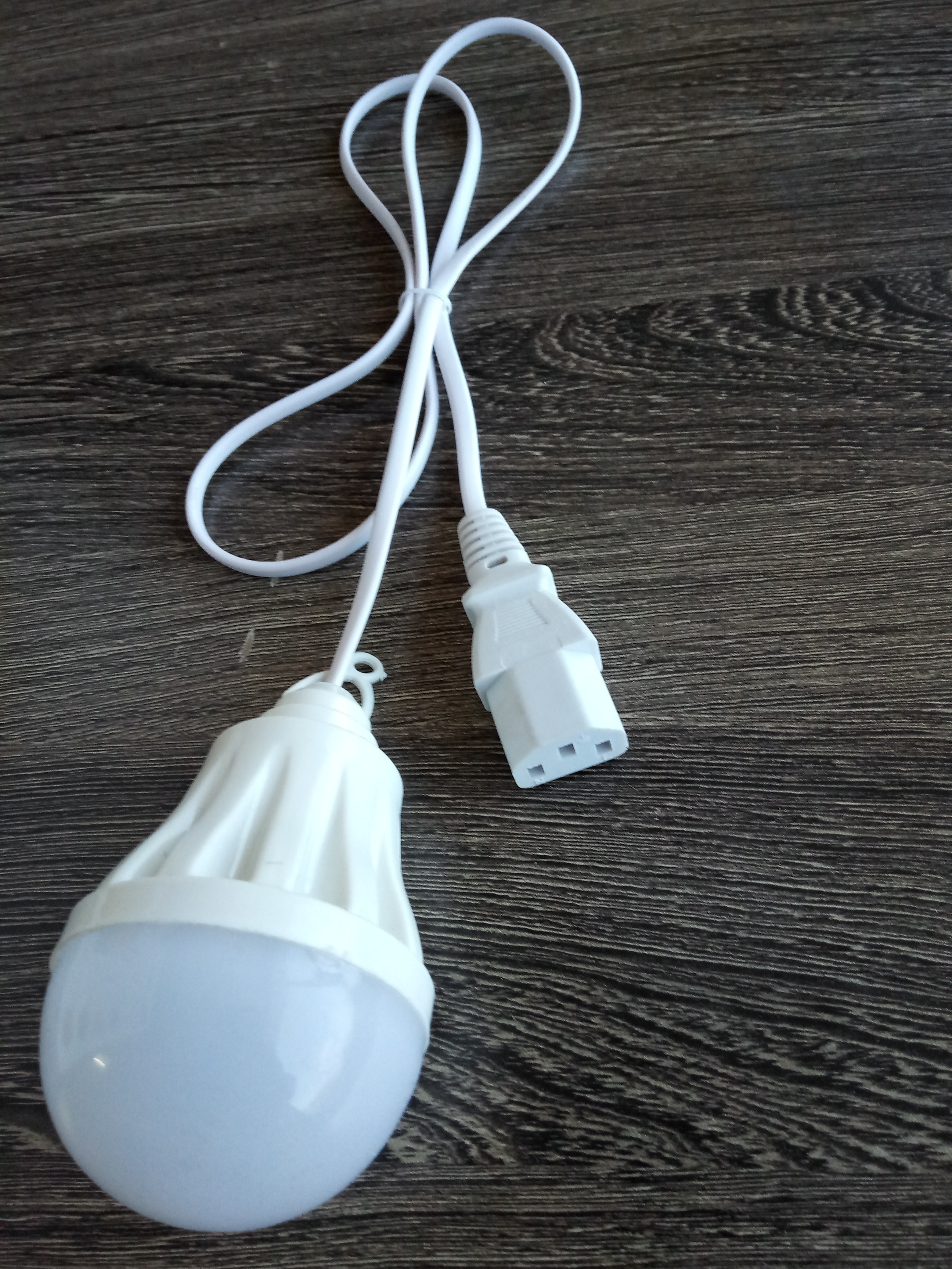 White Agriculture Dc Bulb With Molded Cord