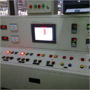 HMI Control Panel - Industrial Grade Steel, Compact Design , User-Friendly Interface