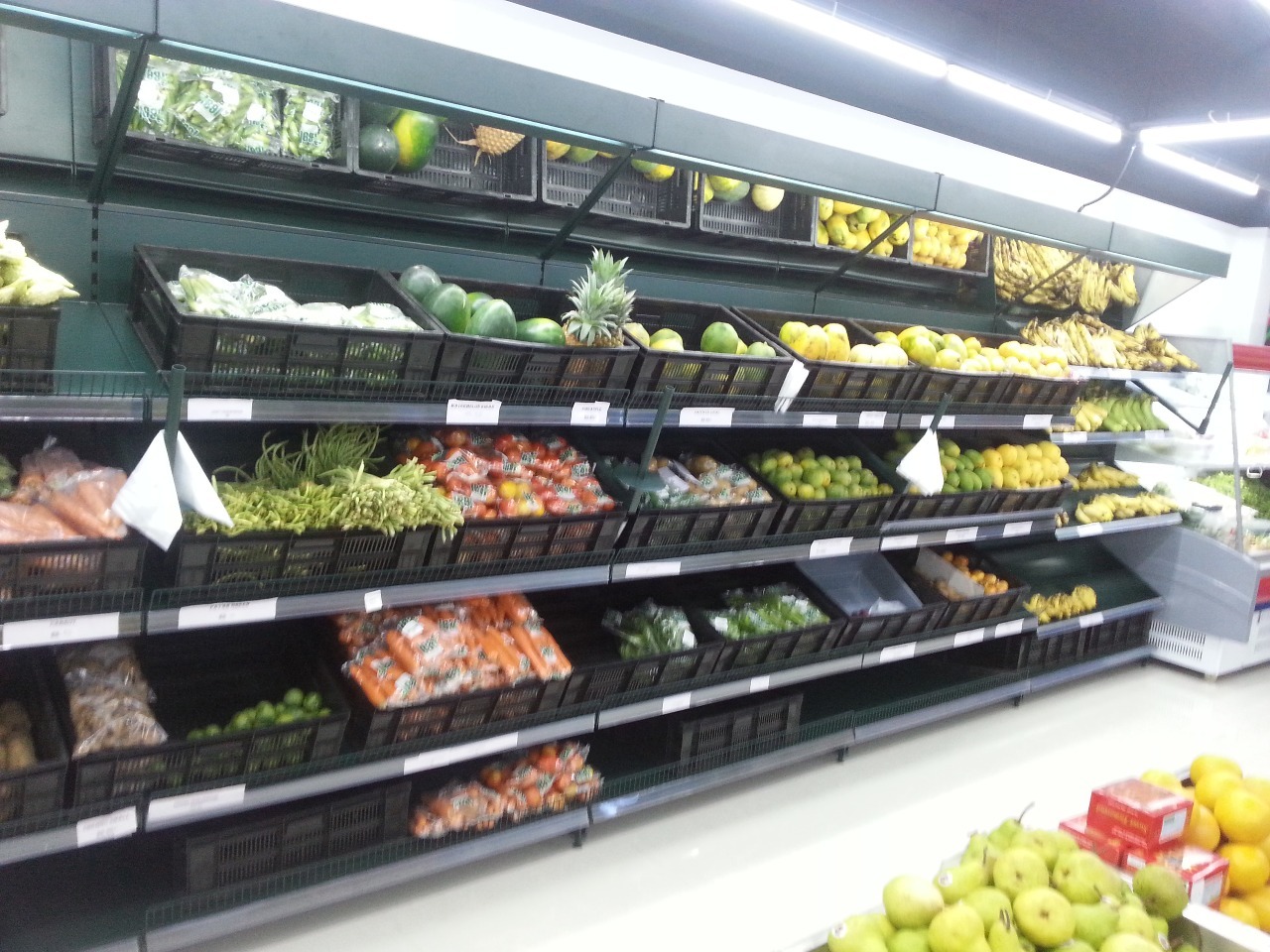 Fruit & Vegetable Stand Capacity: 100 To 150 Liter/day