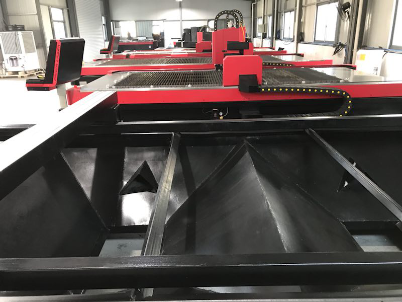 Automatic Fiber Laser Cutting Machine For Metal