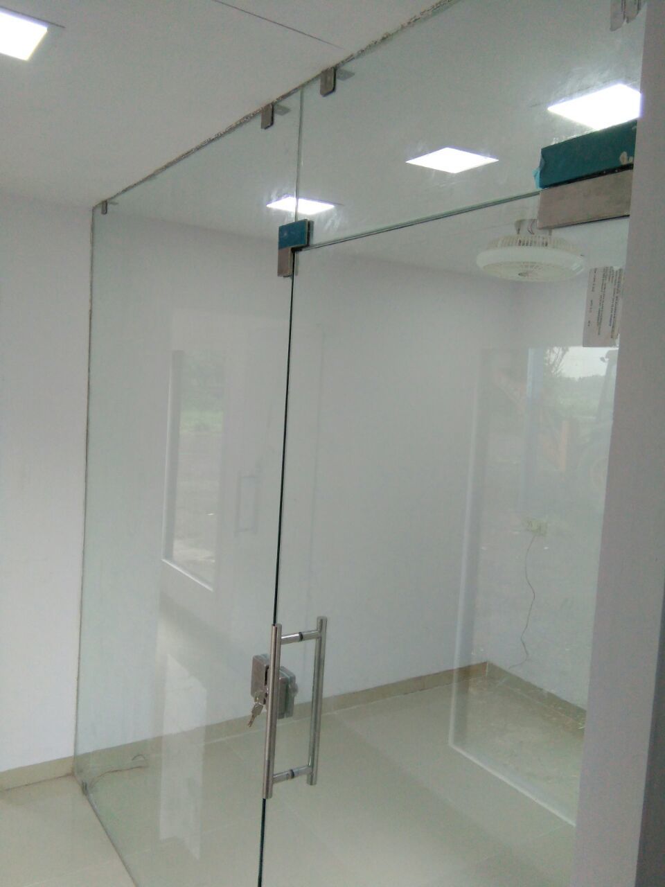 Semi Luxurious Office